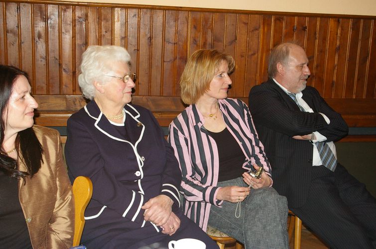 Mina 80.Geburtstag 041.JPG